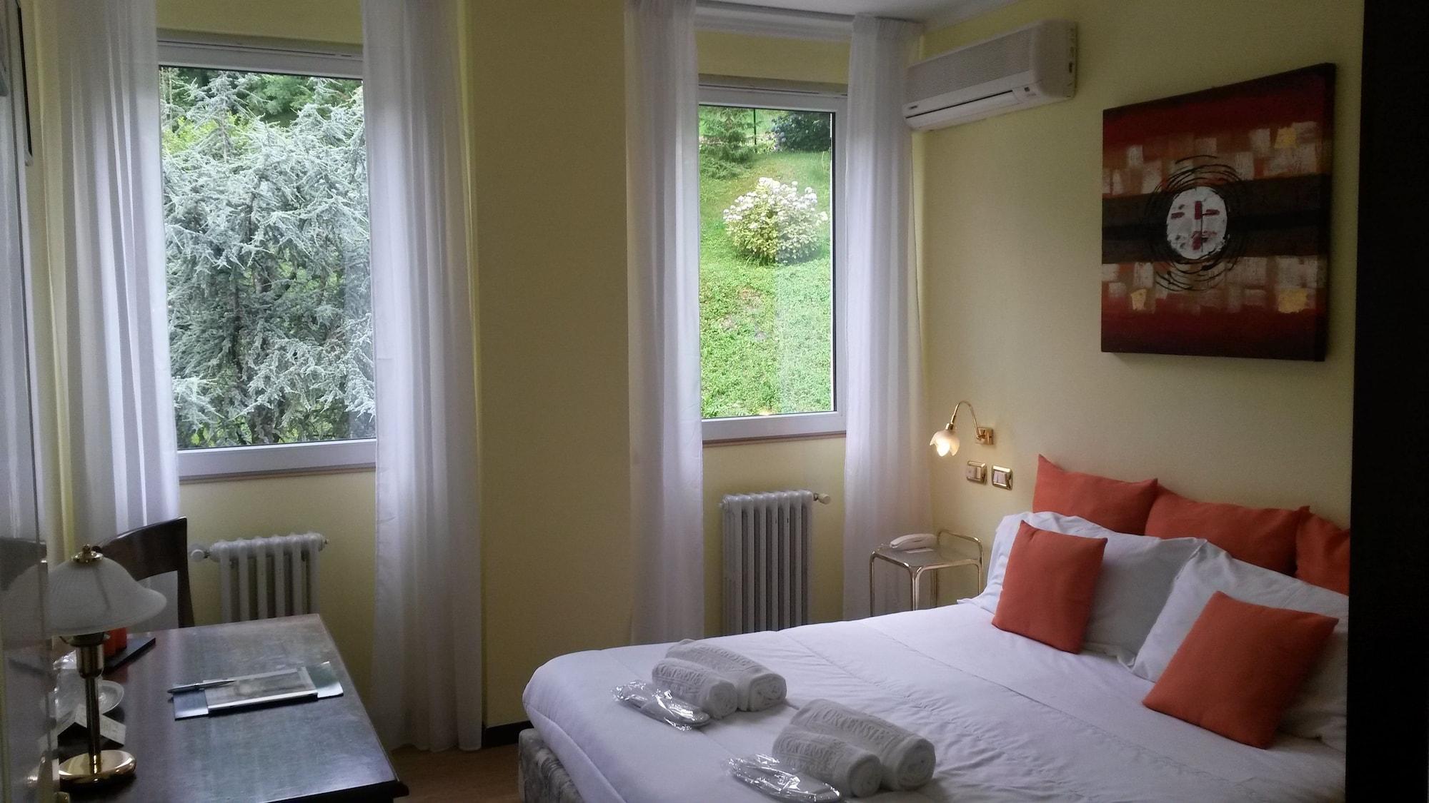 Hotel Villa Delle Ortensie Sant'Omobono Imagna Exteriér fotografie