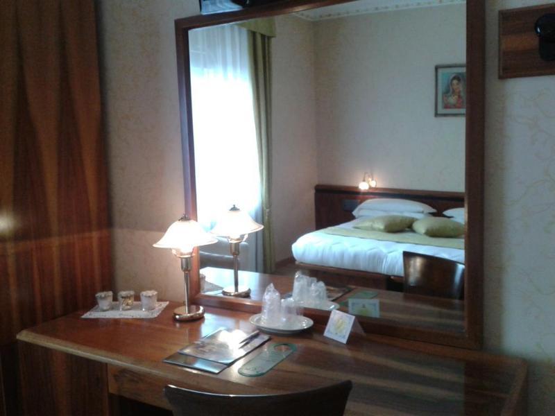 Hotel Villa Delle Ortensie Sant'Omobono Imagna Exteriér fotografie