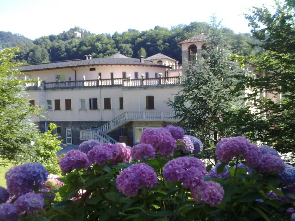 Hotel Villa Delle Ortensie Sant'Omobono Imagna Exteriér fotografie